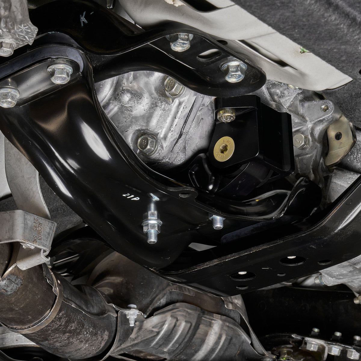 IAG Race Series Solid 6 Speed Transmission Mount Solid For 2022+ WRX, 04-21 STI, 07-09 LGT - Installed